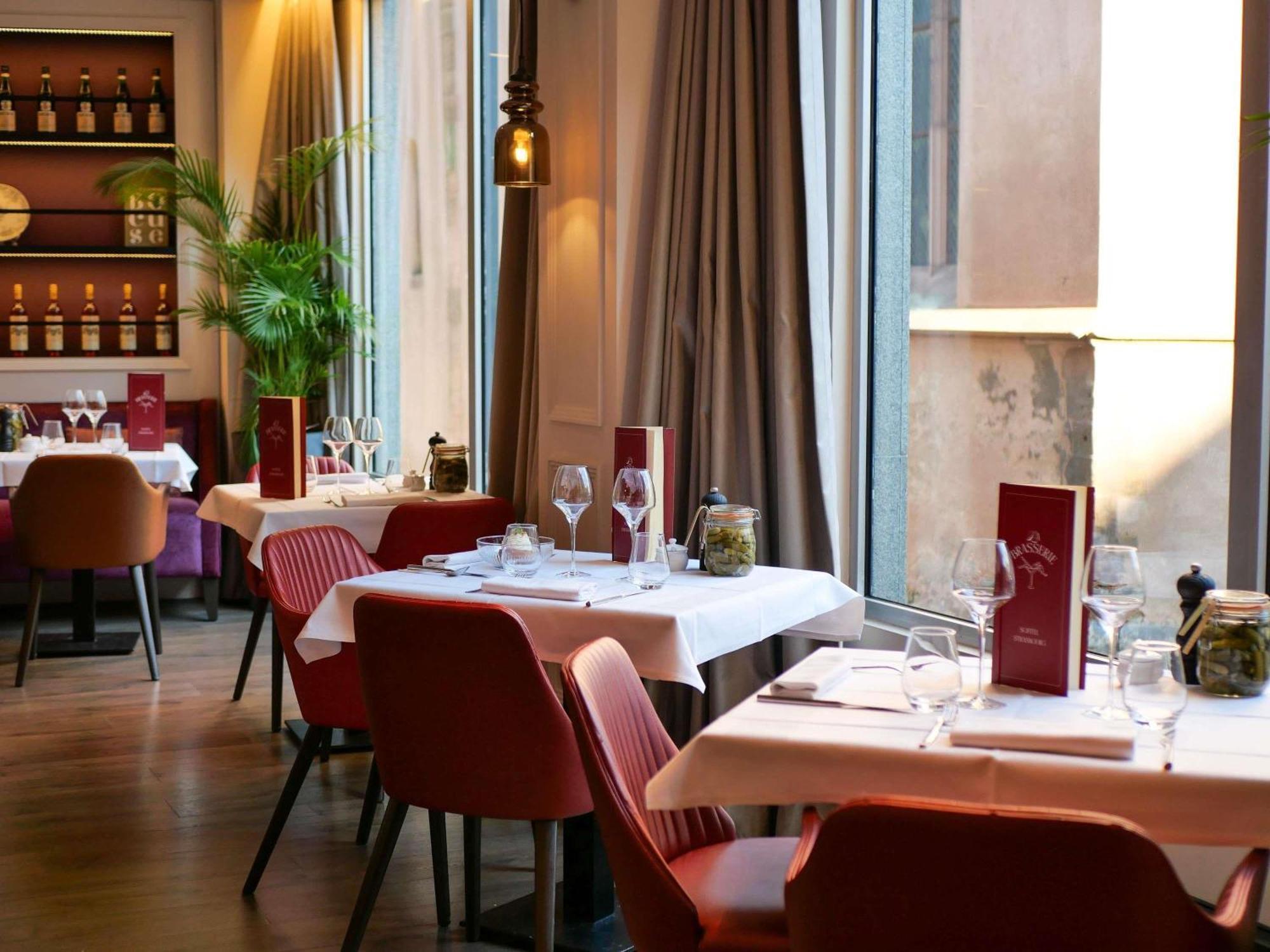 Hotel Sofitel Strasbourg Grande Ile Esterno foto