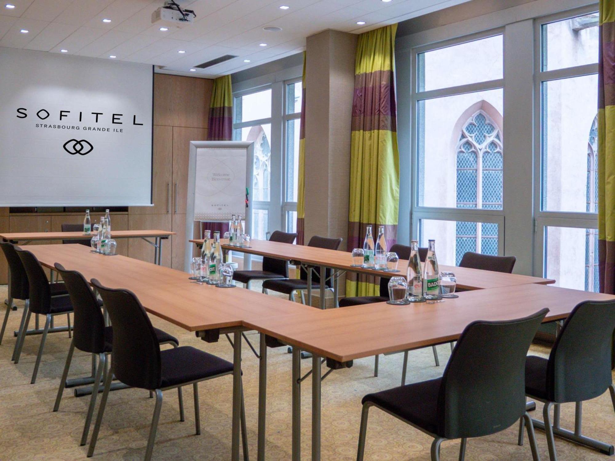 Hotel Sofitel Strasbourg Grande Ile Esterno foto